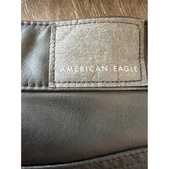 American Eagle Black Faux Leather Super Stretch Shorts High Waisted Size 8 NWT - Picture 7 of 10